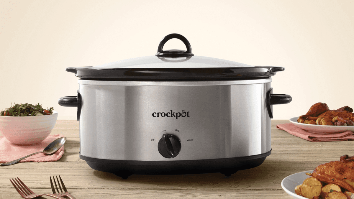 Crock-Pot 7 Quart Oval Manual Slow Cooker Review — Large Capacity Slow Cooking for Family Meals